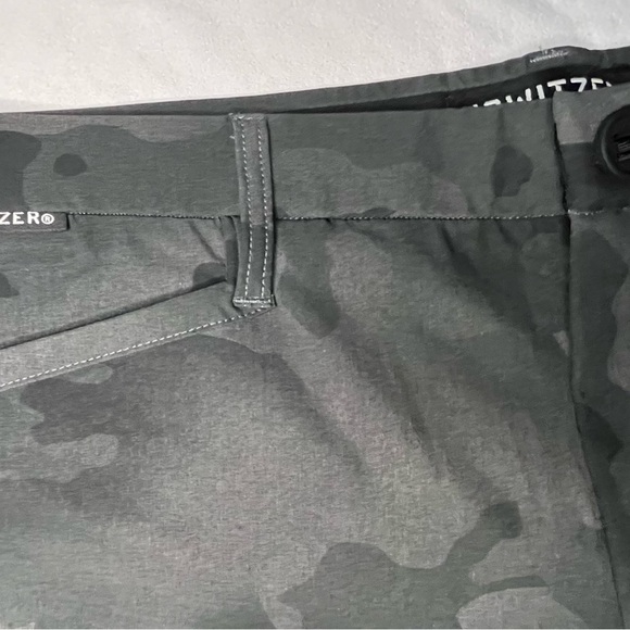 HOWITZER Men's Camo Athletic Shorts - Gray - Picture 3 of 7